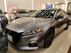 نيسان ألتيما